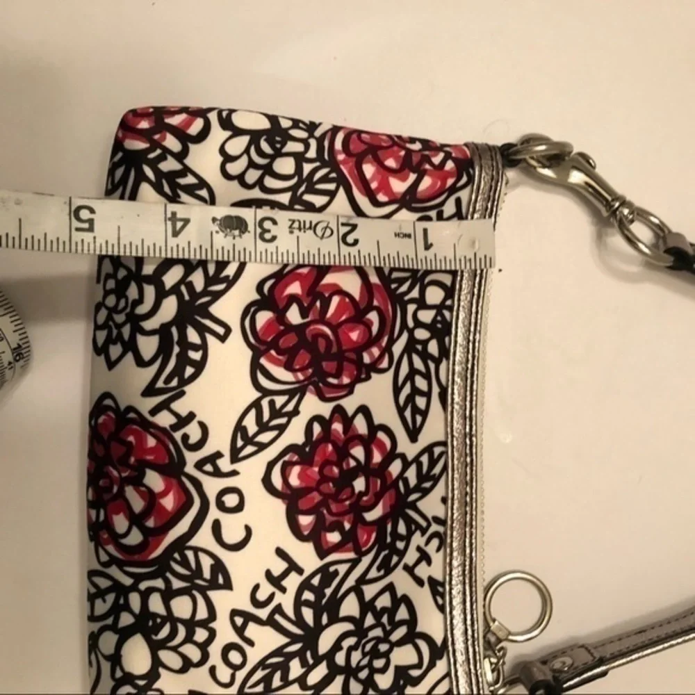 Coach poppy white floral sateen mini clutch bag